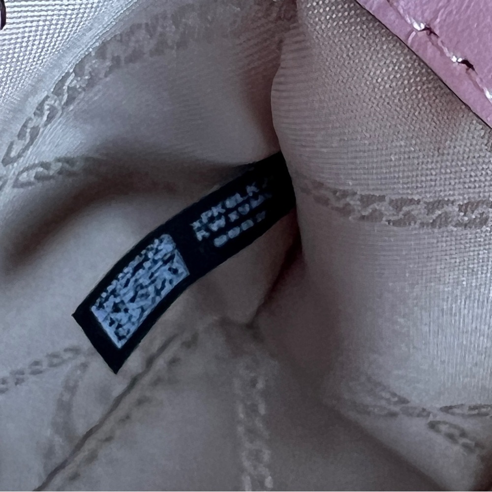 Michael Kors Manhattan Leather Pale Lilac/Silver Crossbody New W/O tags - Picture 12 of 14